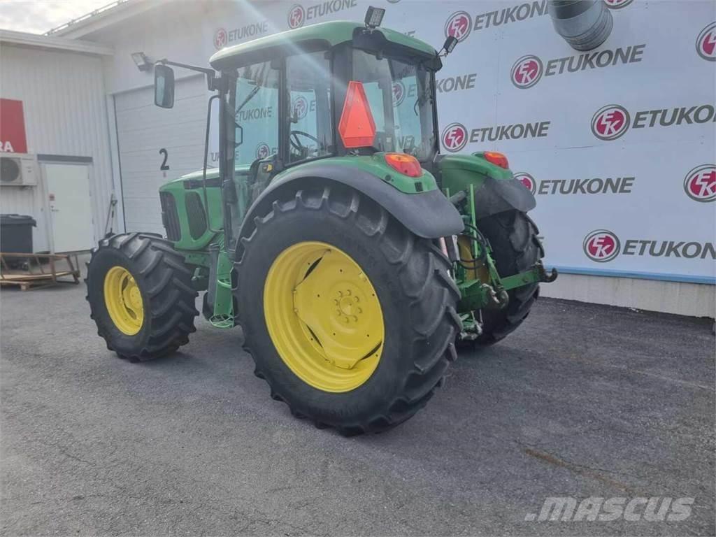 John Deere 6120SE Tractoren