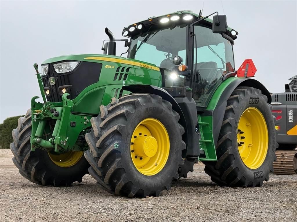 John Deere 6155R Tractoren