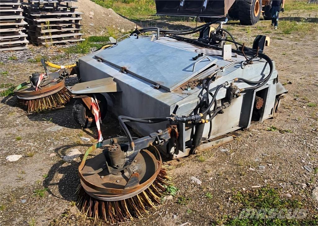 Keräävä harja Veegmachines