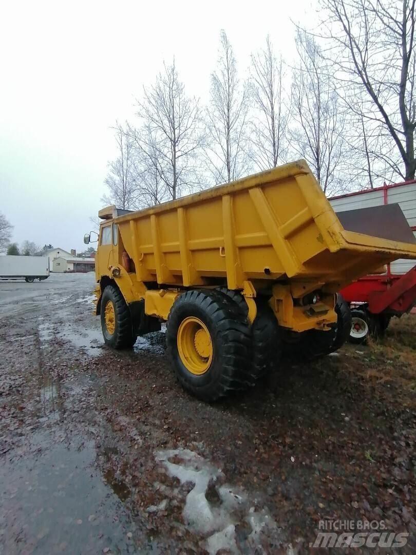 Kockum 425B Knik dumptrucks