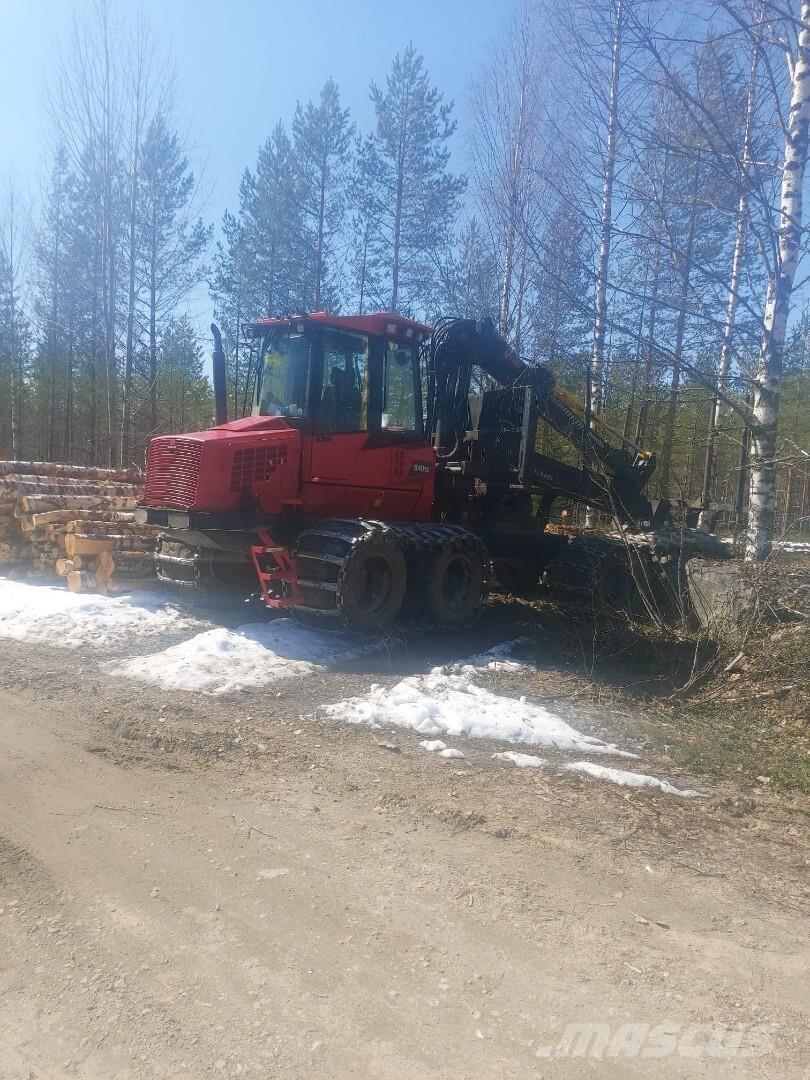 Komatsu 840 TX Forwarders