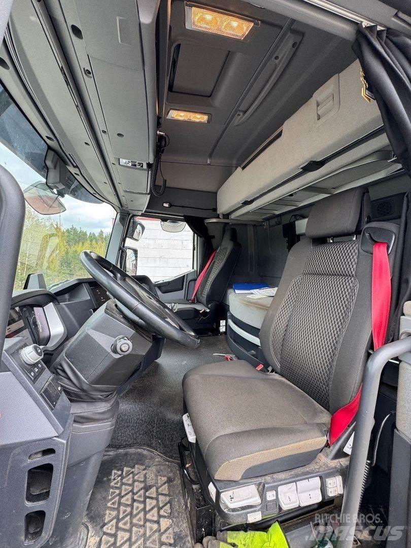 Renault T440 6x2 Trekkers