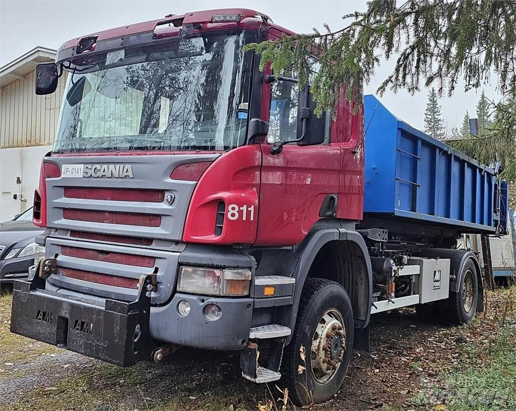 Scania P340 4x4 Vrachtwagen met containersysteem