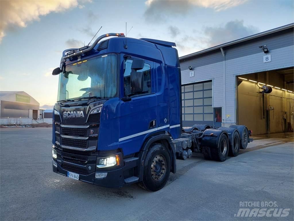 Scania R580 Chassis met cabine