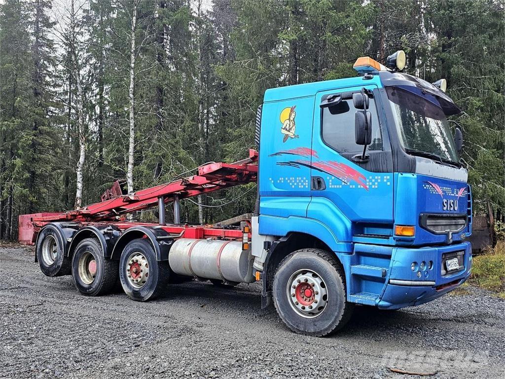 Sisu E12M 8X2 Vrachtwagen met containersysteem