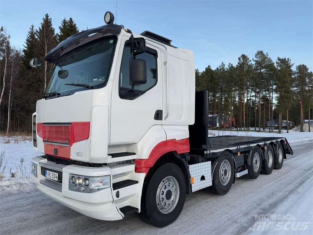 Sisu R500 Vrachtwagens voor bosbouwmachines