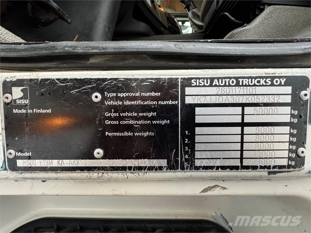 Sisu R500 10x4 Vrachtwagens voor bosbouwmachines