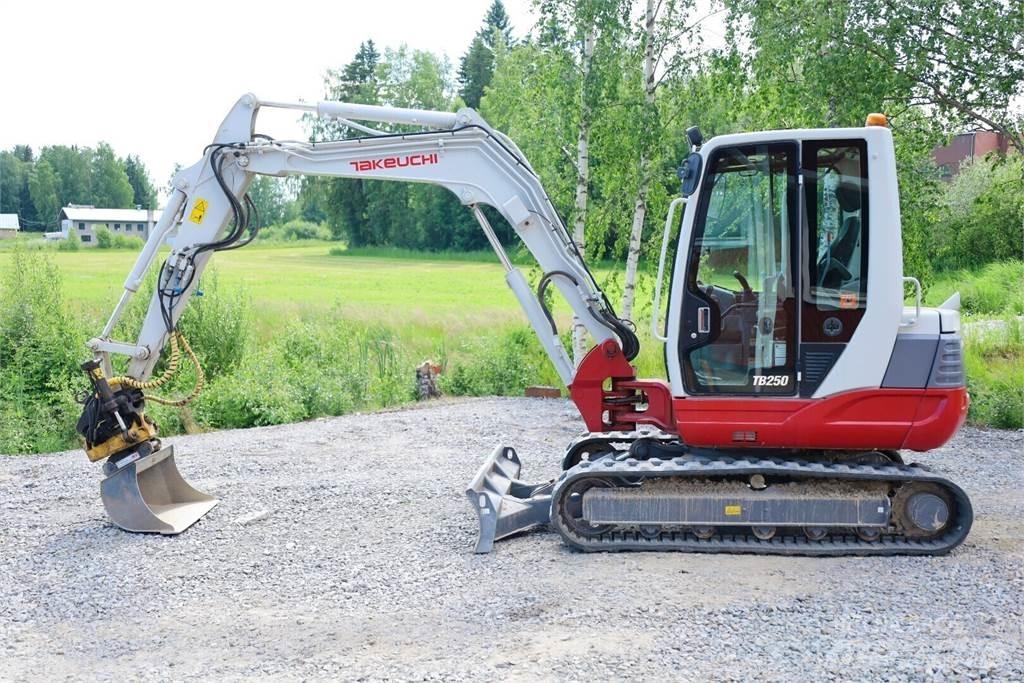 Takeuchi TB250 Minigraafmachines < 7t