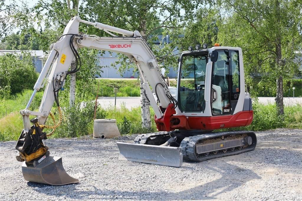 Takeuchi TB250 Minigraafmachines < 7t