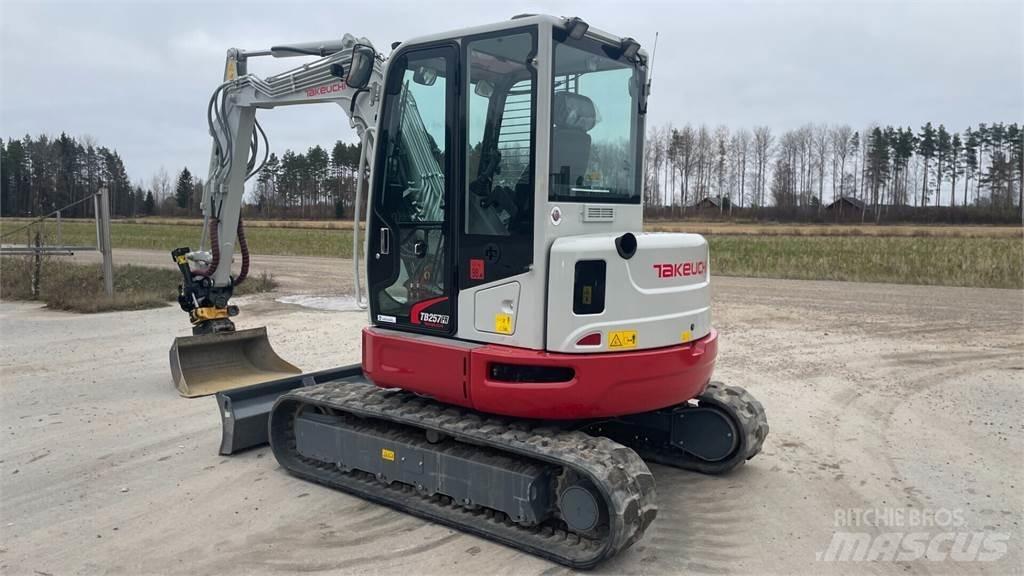 Takeuchi TB257FR Minigraafmachines < 7t