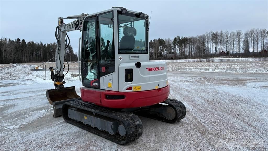 Takeuchi TB257FR Minigraafmachines < 7t