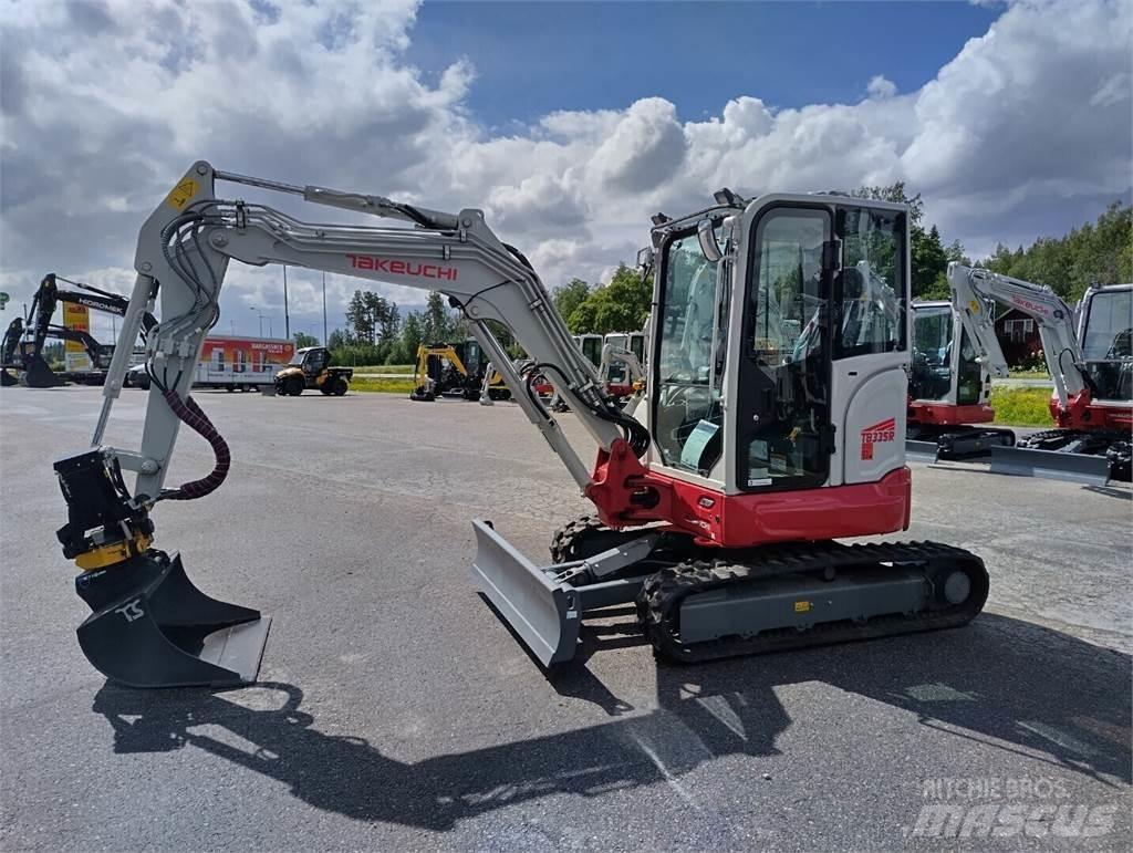Takeuchi TB335R Minigraafmachines < 7t