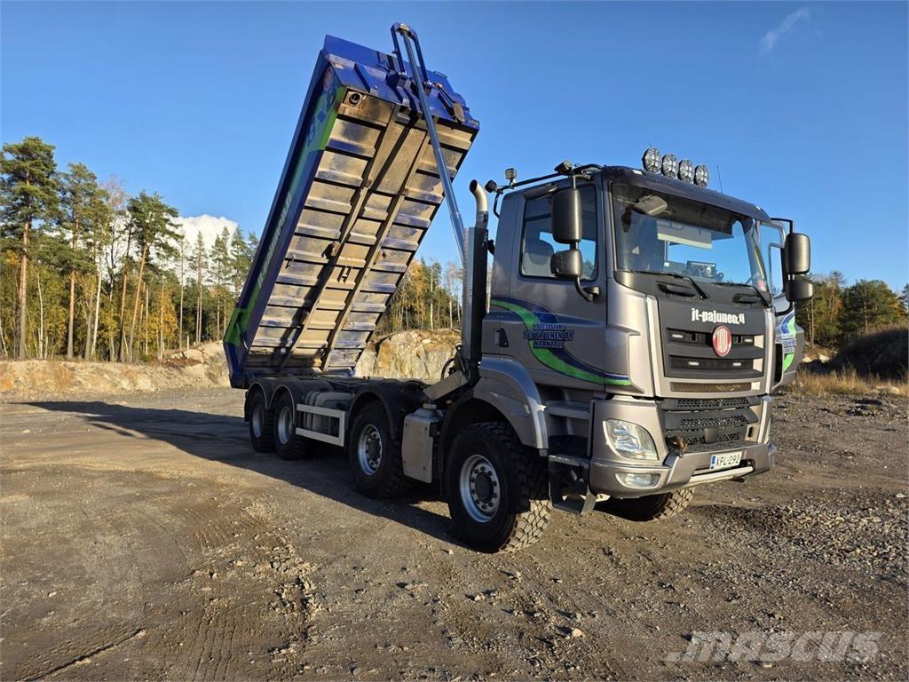 Tatra Phoenix Tractoren