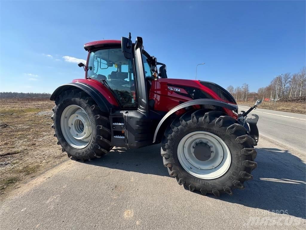 Valtra T255V Tractoren