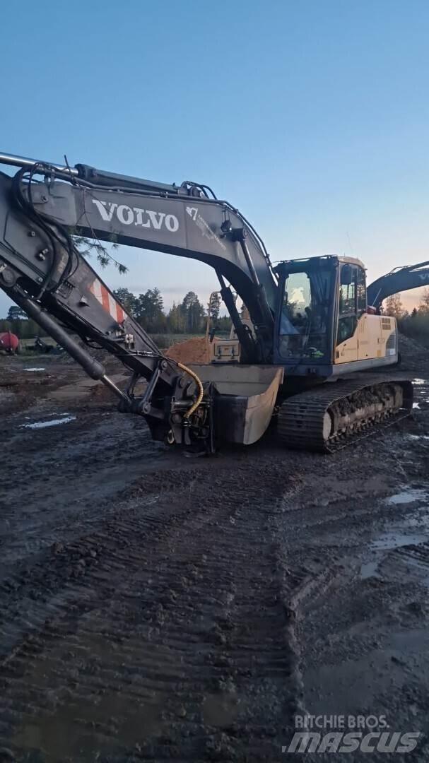 Volvo 210c Rupsgraafmachines