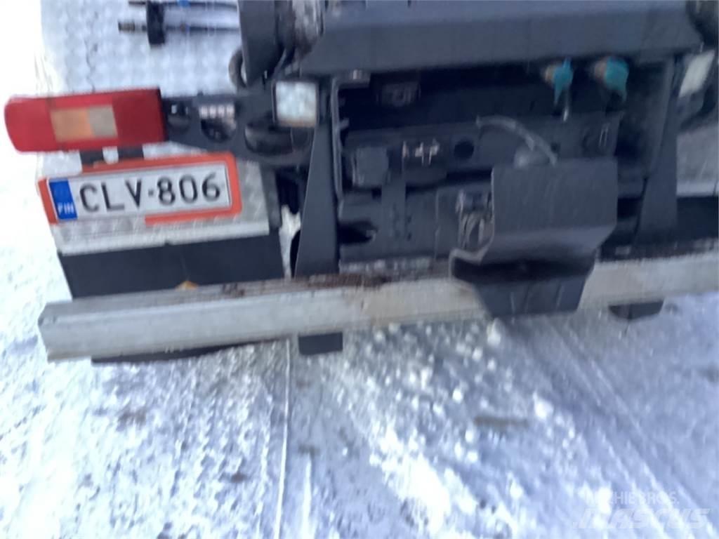 Volvo 460 Vrachtwagen met containersysteem