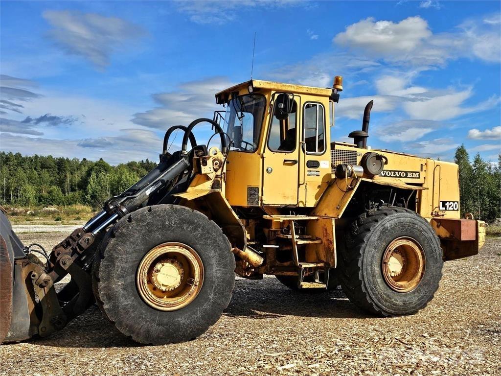 Volvo BM L120 Wielladers