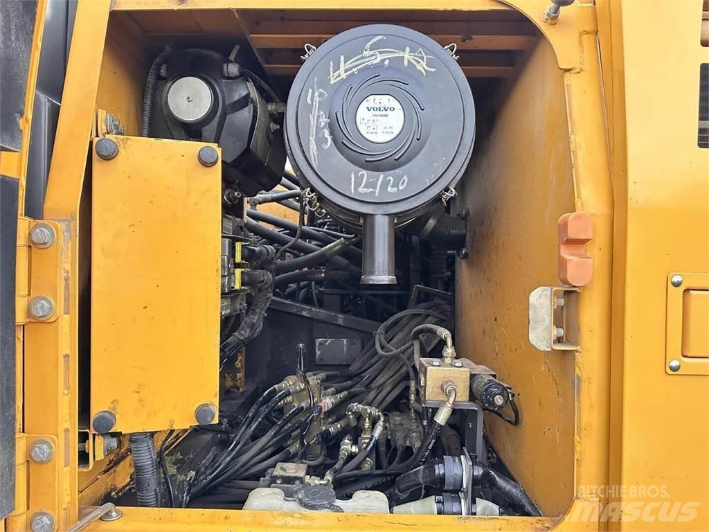 Volvo EC210CL Rupsgraafmachines