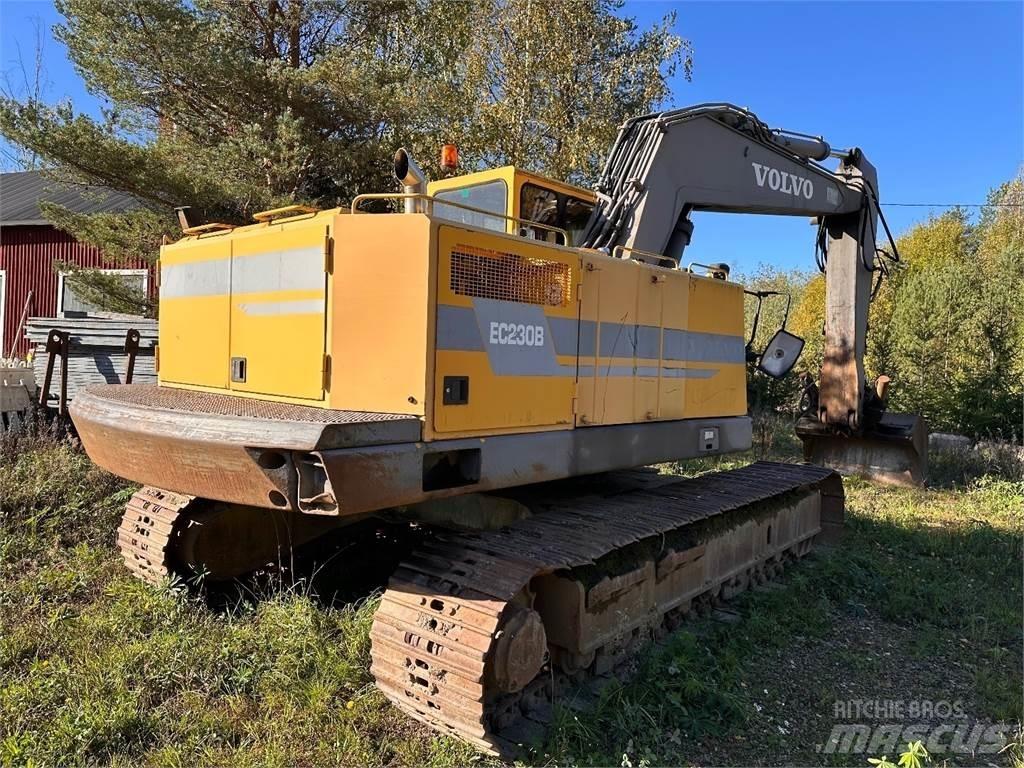 Volvo EC230B Rupsgraafmachines