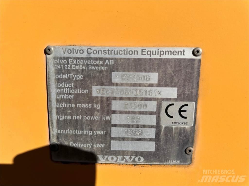 Volvo EC230B Rupsgraafmachines
