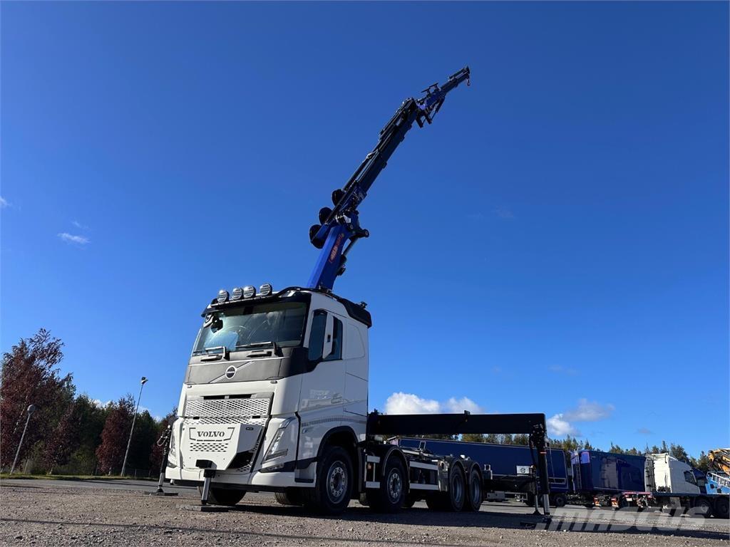 Volvo FH13 8x4 Laadkranen