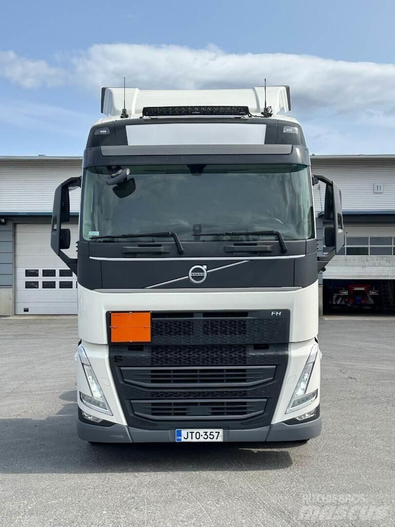 Volvo FH500TC 6x4 Trekkers