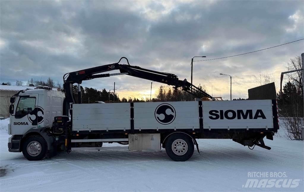 Volvo FL240 Vlakke laadvloer met kraan