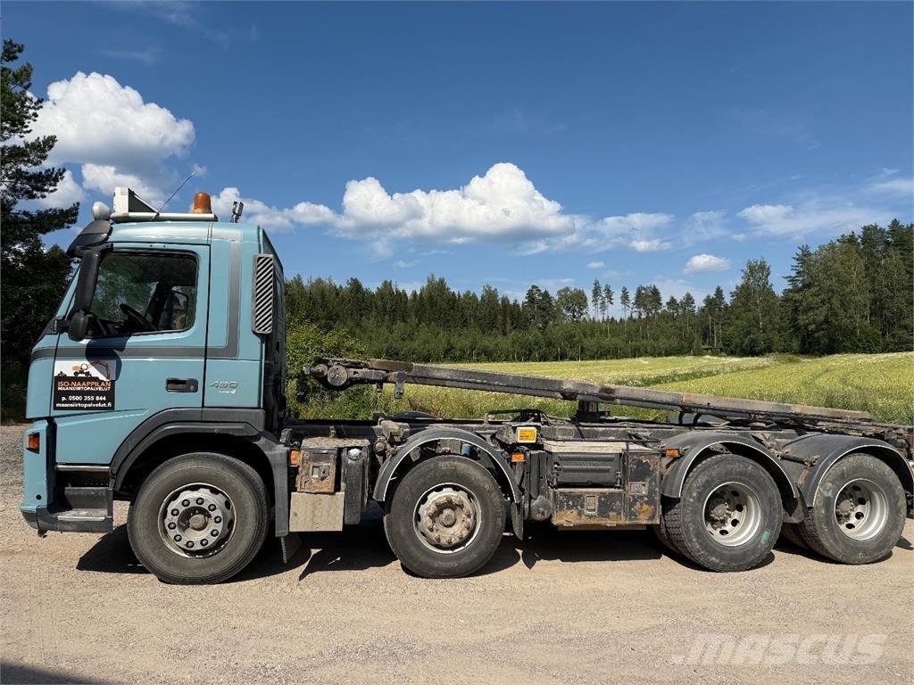 Volvo FM480 8x4 Vrachtwagen met containersysteem