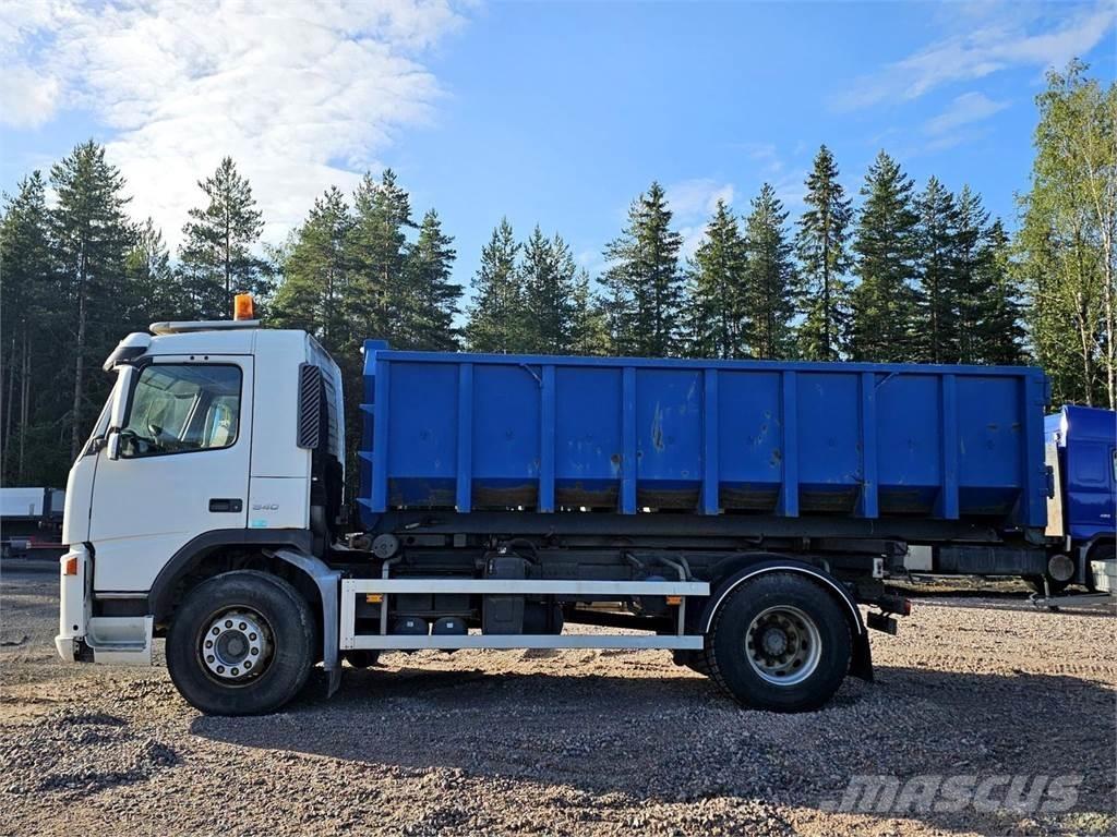 Volvo FM9 4x2 Vrachtwagen met containersysteem