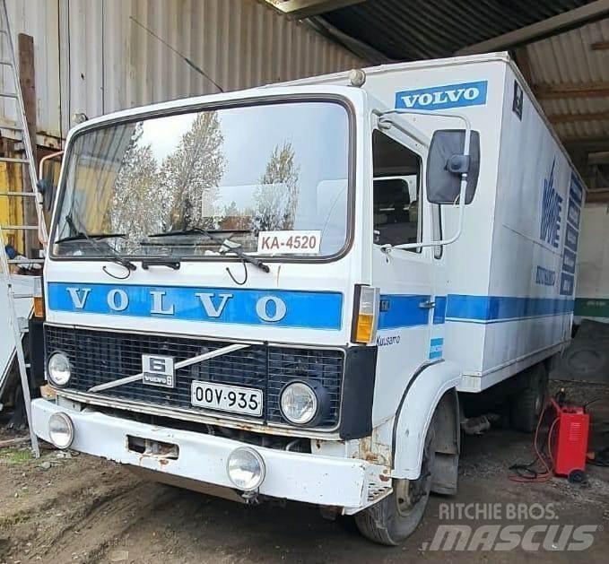 Volvo huoltoauto Bakwagens met gesloten opbouw