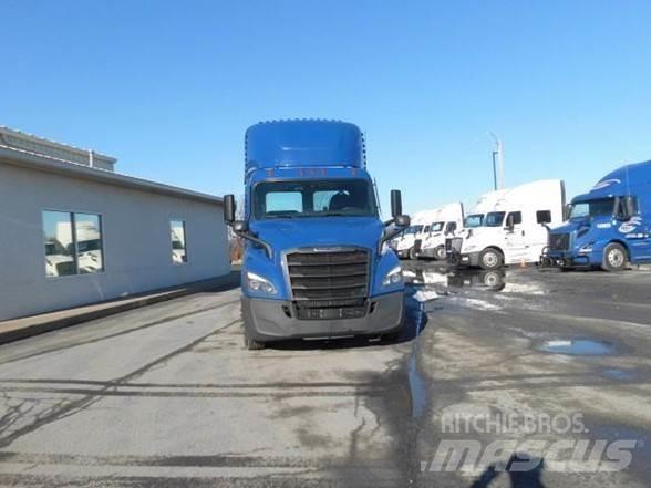Freightliner CASCADIA 116 Trekkers