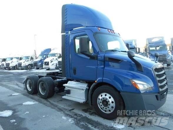 Freightliner CASCADIA 116 Trekkers