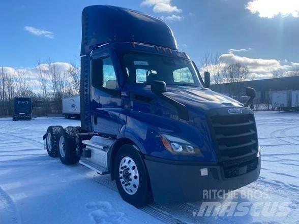 Freightliner CASCADIA 116 Trekkers