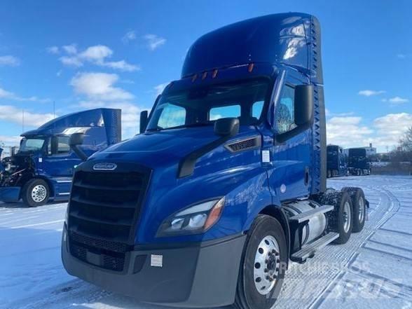 Freightliner CASCADIA 116 Trekkers