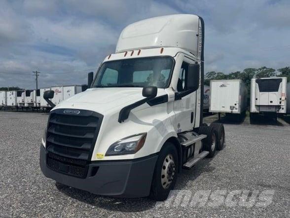 Freightliner CASCADIA 116 Trekkers