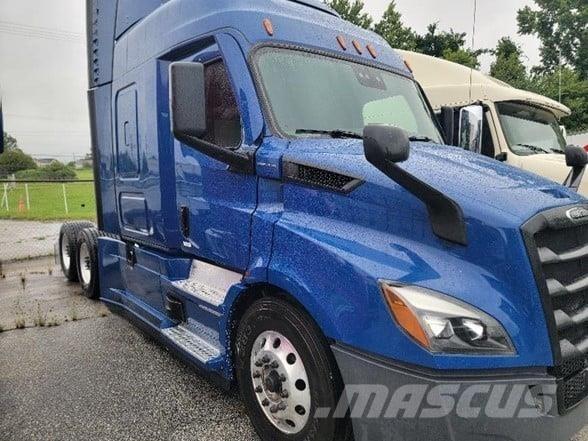 Freightliner CASCADIA 116 Trekkers