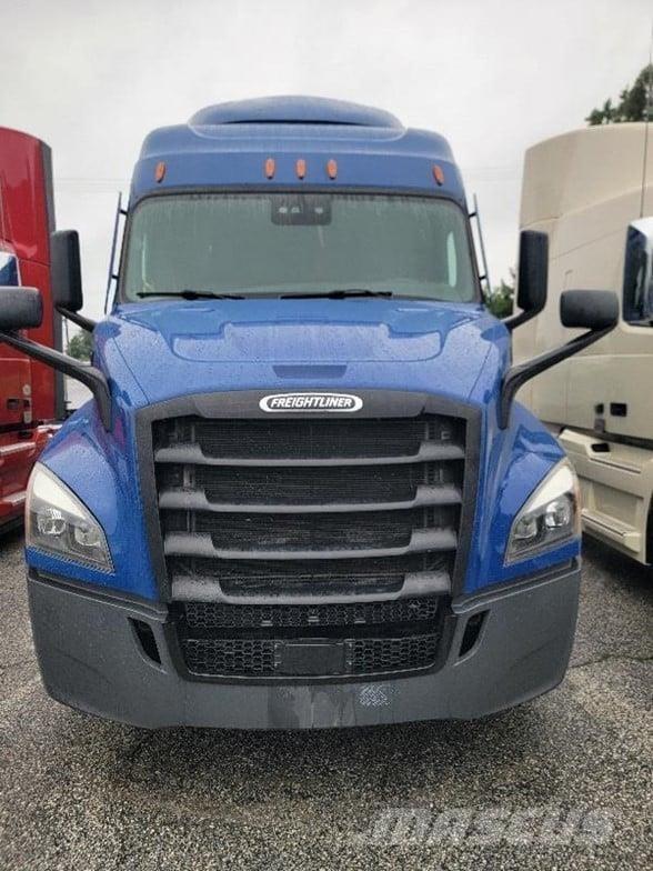 Freightliner CASCADIA 116 Trekkers