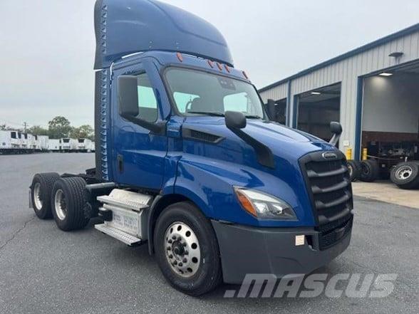 Freightliner CASCADIA 116 Trekkers