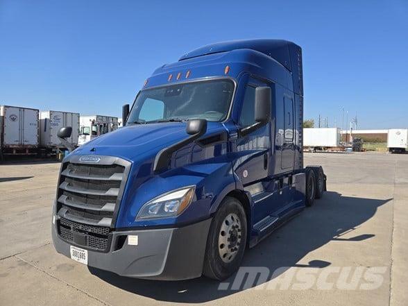 Freightliner CASCADIA 116 Trekkers