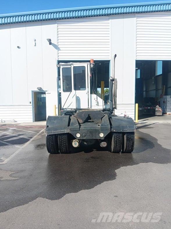 Kalmar OTTAWA 4X2 OFF-ROAD Terminaltrekkers