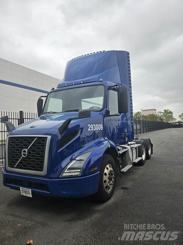 Volvo VNR64T300 Trekkers