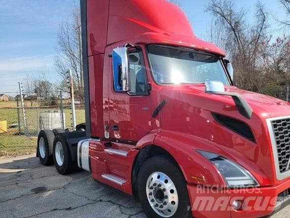 Volvo VNR64T300 Trekkers