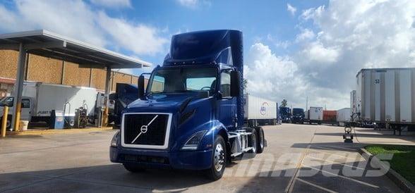 Volvo VNR64T300 Trekkers