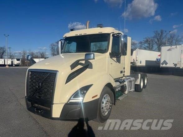 Volvo VNR64T300 Trekkers