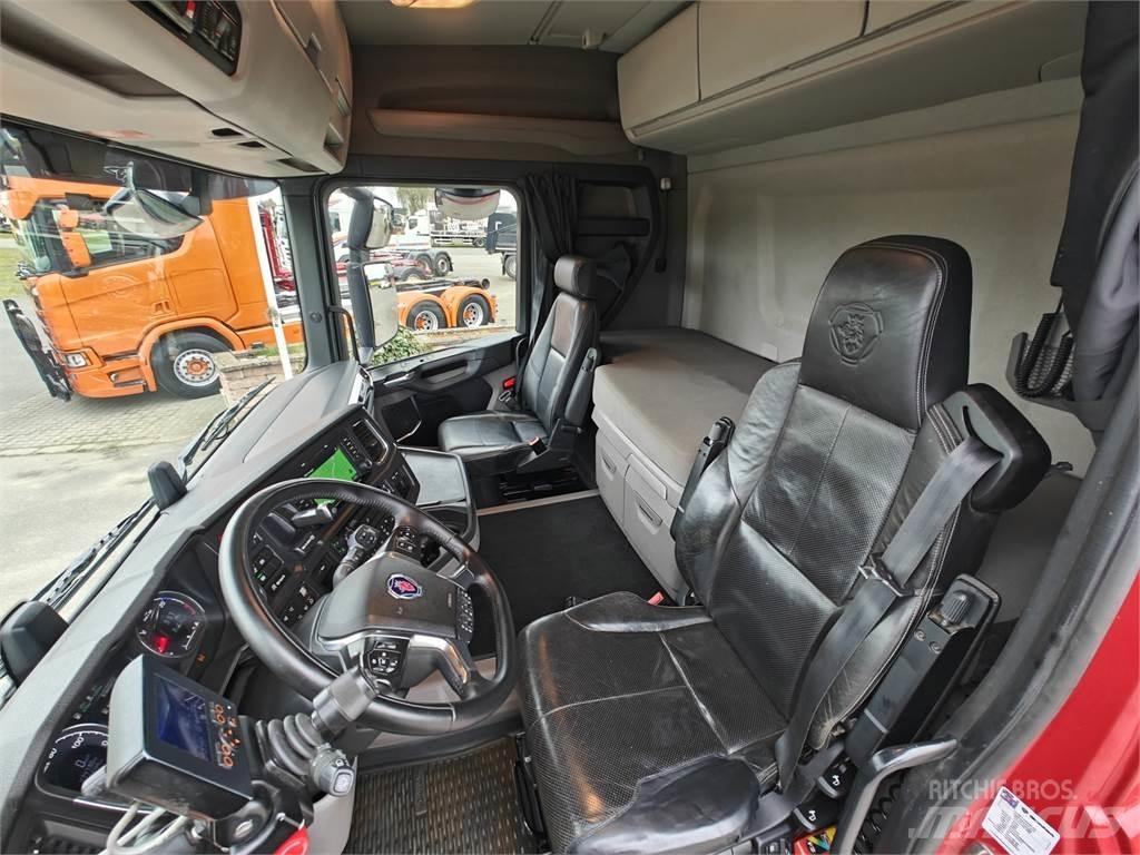 Scania R500 Vrachtwagen met containersysteem