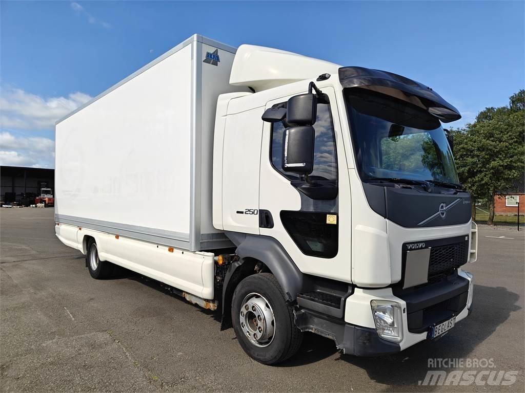 Volvo FL250 Bakwagens met gesloten opbouw