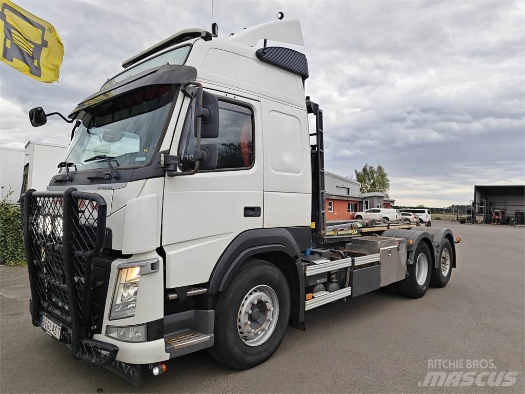 Volvo FM460 Vrachtwagen met containersysteem