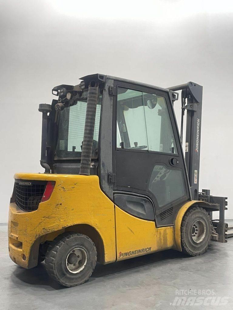 Jungheinrich DFG430S Diesel heftrucks