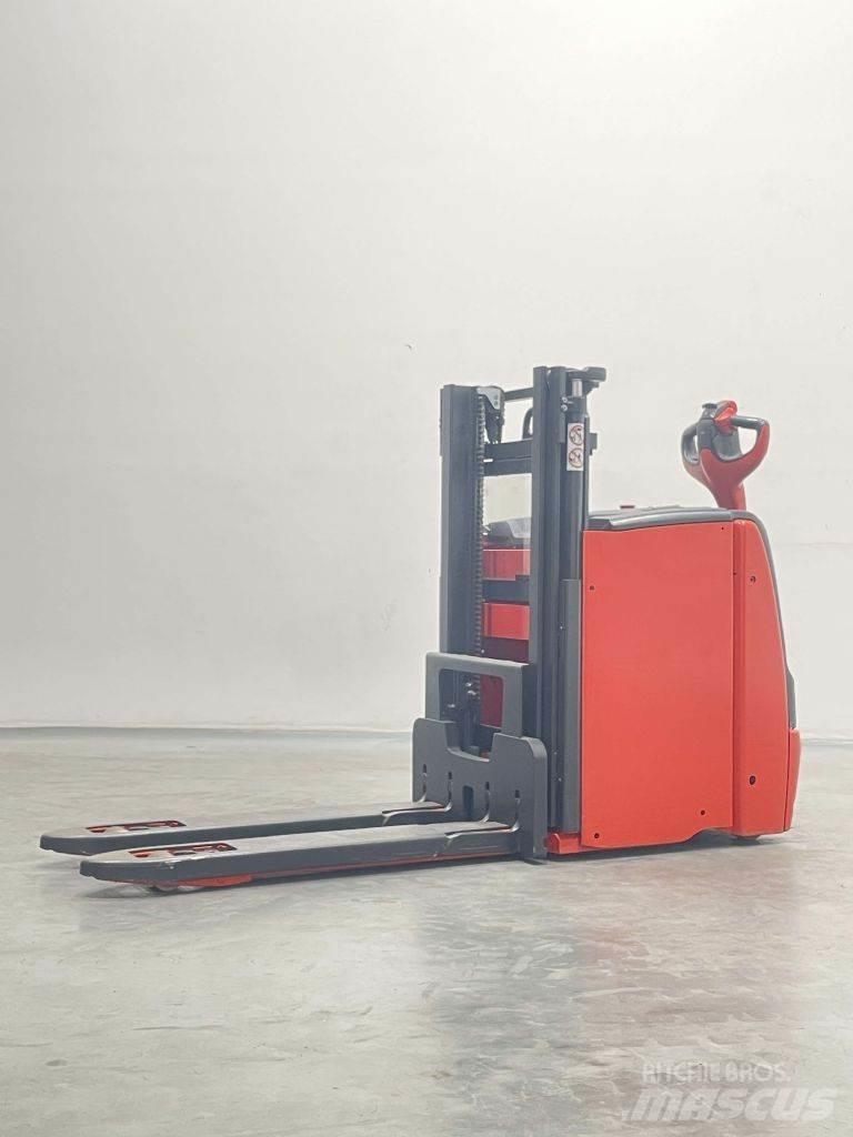 Linde D10 ACC-1163 Stapelaar meeloop