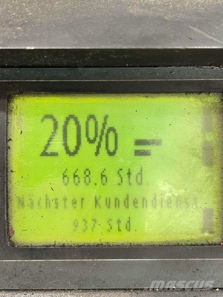 Linde D12-133 Stapelaar meeloop